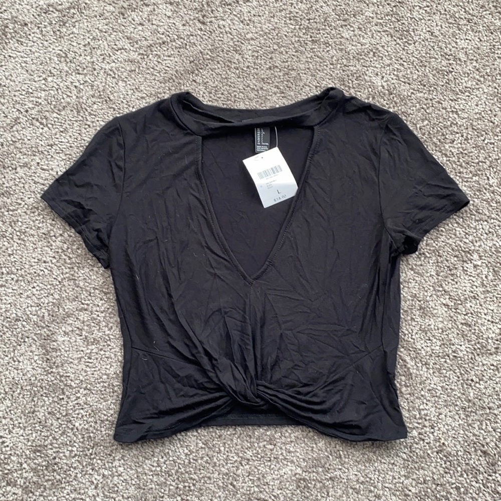 Black tie front v neck crop top